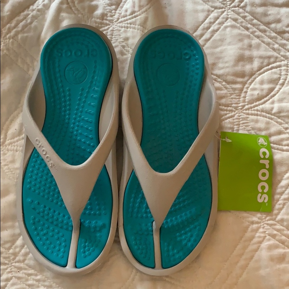 NWT crocs flip flops